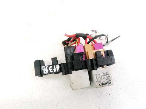 fuse-box-audi-a6-c6-4f2-2004-2005-2006-2007-2008-2009-2010-2011-32913760 main image