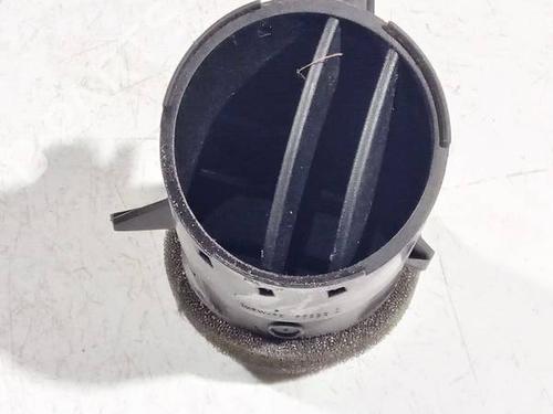 Used Air vent MITSUBISHI COLT VI (Z3_A, Z2_A) 1.5 DI-D (Z39A) (95 hp) 32604870