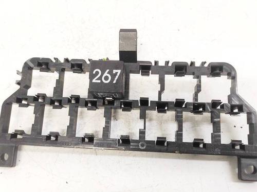 fuse-box-vw-passat-b5-variant-3b5-1997-1998-1999-2000-2001-32955161 main image