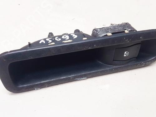 Used Switch Switch RENAULT SCÉNIC II (JM0/1_) 1.5 dCi (JM0F) (82 hp) 33105017 33105017