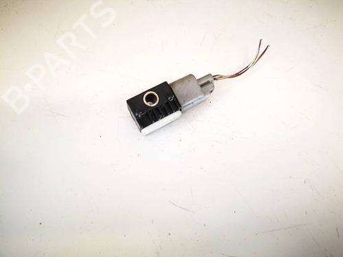 BP32582168M83 main image