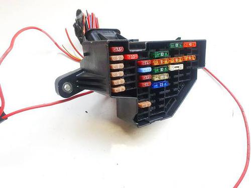 Fuse box SKODA SUPERB II (3T4) 1.8 TSI | BP32566642E1  - Image 5