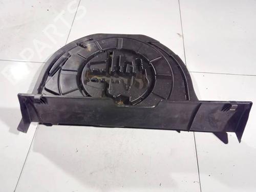 Used Boot lining Boot lining TOYOTA YARIS (_P1_) 1.4 D-4D (NLP10_, NLP10R) (75 hp) 35125732 35125732