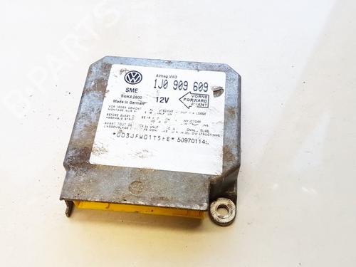 Used ECU airbags ECU airbags VW GOLF IV (1J1) 1.9 SDI (68 hp) 33108869 33108869