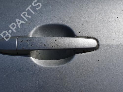 front-right-exterior-door-handle-toyota-corolla-verso-_e12_-2001-2002-2003-2004-2005-2006-2007-35856316 main image