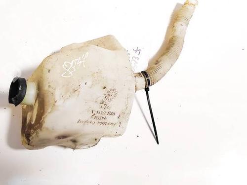 windscreen-washer-tank-volvo-v50-545-2003-2004-2005-2006-2007-2008-2009-2010-2011-2012-35071450 main image