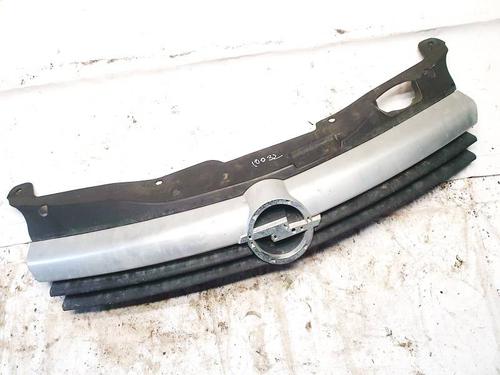 Used Grille Grille 35126183 35126183