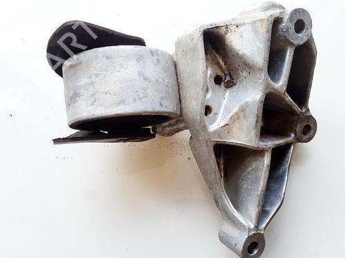 Used Engine mount Engine mount VOLVO V40 Estate (645) 1.8 i (122 hp) 33520572 33520572
