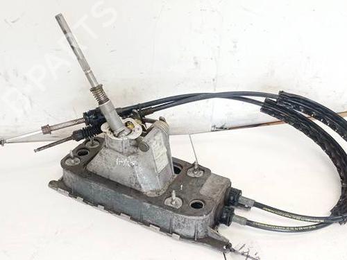 Used Gear lever Gear lever VW GOLF VI (5K1) 2.0 TDI (110 hp) 35252201 35252201