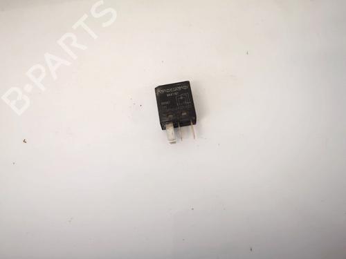 Used Electronic sensor Electronic sensor VOLVO S80 I (184) 2.9 (200 hp) 32886412 32886412