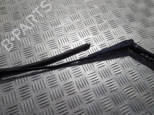 Used Front windshield wiper arm Front windshield wiper arm VOLVO XC70 II (136) 2.4 D / D4 AWD (163 hp) 33503139 33503139