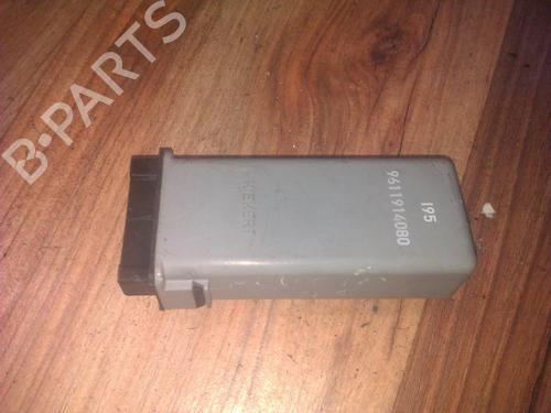 Used Electronic module Electronic module MERCEDES-BENZ S-CLASS (W140) 300 SE 2.8 (140.028) (197 hp) 33508551 33508551