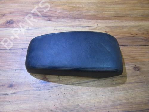 Used Armrest / Center console Armrest / Center console 35652326 35652326