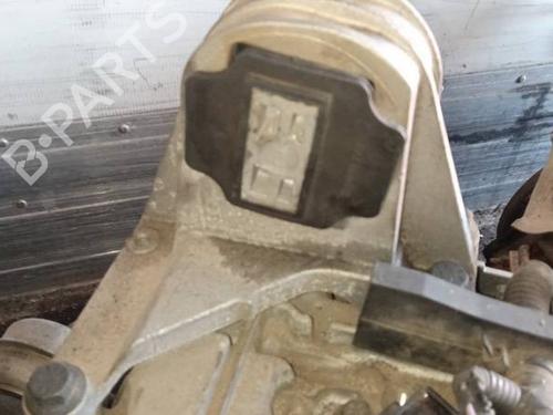 Engine mount VOLVO XC90 I (275) 2.5 T AWD | BP32956537M89 - Image 3