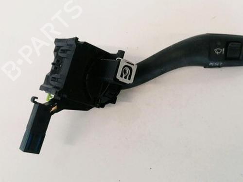 Used Warning switch Warning switch AUDI A3 (8P1) 2.0 TDI (140 hp) 35628068 35628068
