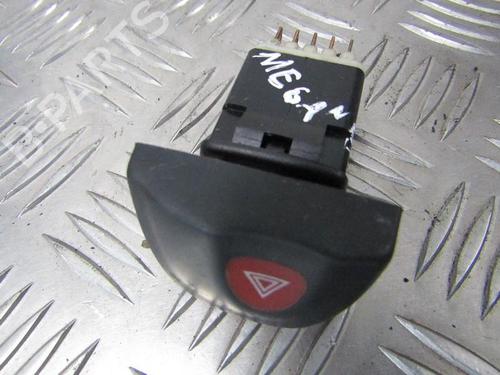 Used Warning switch Warning switch RENAULT MEGANE I (BA0/1_) 1.6 e (BA0F, BA0S) (90 hp) 35671990 35671990
