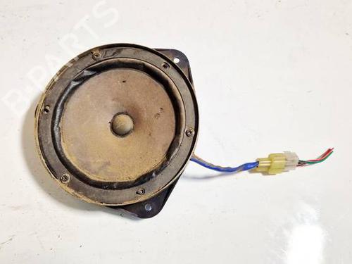 Used Speaker SUBARU FORESTER (SF_) 2.0 AWD (SF5) (125 hp) 32579448