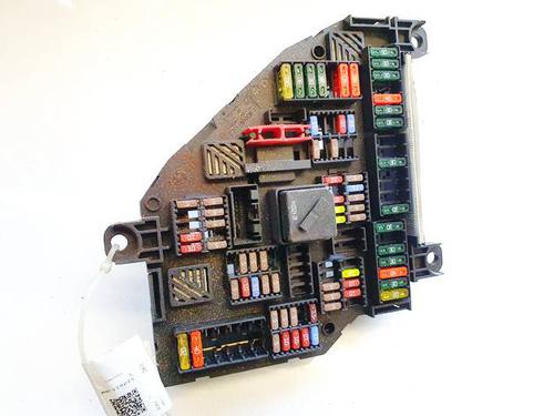 Used Fuse box Fuse box SUBARU LEGACY IV Estate (BP) 2.0 AWD (BP5) (138 hp) 33730697 33730697