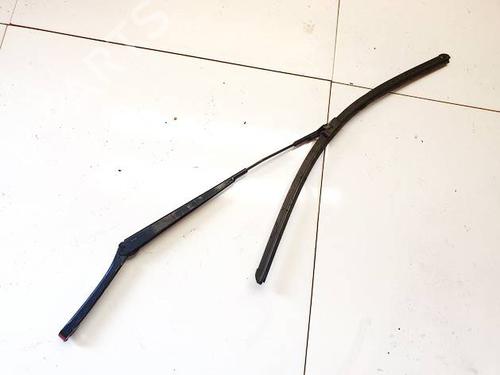 Used Front windshield wiper arm Front windshield wiper arm 32585854 32585854