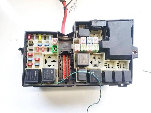 Used Fuse box Fuse box VOLVO V50 (545) 2.0 D (136 hp) 32935028 32935028