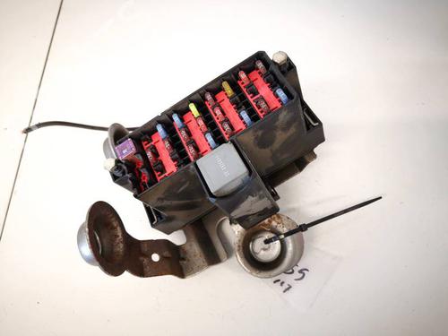 fuse-box-ford-fiesta-vi-cb1-ccn-2008-32944989 main image