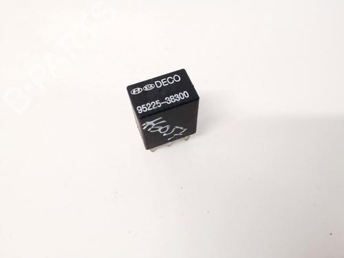 Electronic sensor KIA CERATO I Hatchback (LD) 1.6 | BP33066268M84 - Image 2