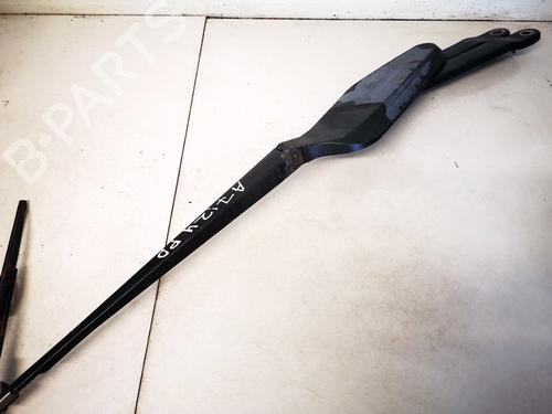 Used Front windshield wiper arm Front windshield wiper arm NISSAN ALMERA TINO (V10) 2.2 dCi (115 hp) 32877942 32877942