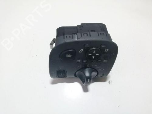 switch-mercedes-benz-c-class-t-model-s203-2001-2002-2003-2004-2005-2006-2007-35715382 main image