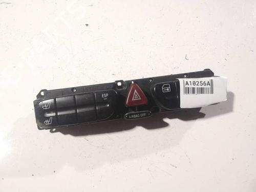 Used Warning switch Warning switch MERCEDES-BENZ C-CLASS (W203) C 220 CDI (203.006, 203.008) (143 hp) 34999457 34999457