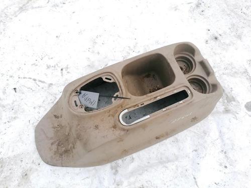 Porte-gobelet/Objets Porte-gobelet/Objets CHRYSLER VOYAGER IV (RG, RS) 2.5 CRD (141 hp) 35471780 35471780