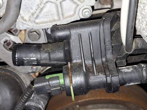 Used Thermostat housing Thermostat housing 34902500 34902500