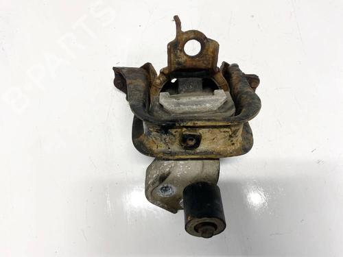 Used Engine mount Engine mount TOYOTA YARIS (_P1_) 1.3 (NCP10, SCP12_) (86 hp) 32585630 32585630