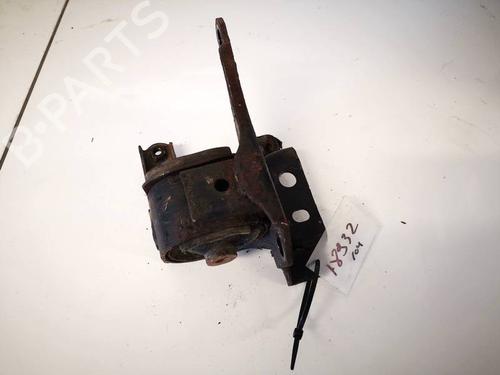 Used Engine mount Engine mount TOYOTA RAV 4 II (_A2_) 2.0 D 4WD (CLA20_, CLA21_, CLA20R, CLA21R) (116 hp) 32936173 32936173