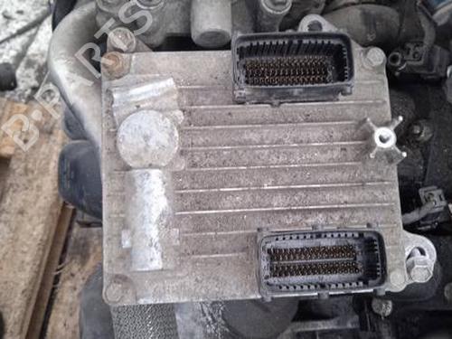 Used Engine control unit (ECU) Engine control unit (ECU) OPEL SIGNUM Hatchback (Z03) 2.2 direct (F48) (155 hp) 32938289 32938289