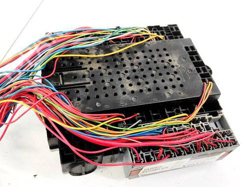 Fuse box VOLVO S60 I (384) D5 | BP32943130E1 - Image 2