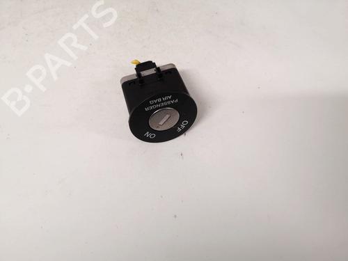 switch-hyundai-i30-fd-2007-2008-2009-2010-2011-2012-32892922 main image