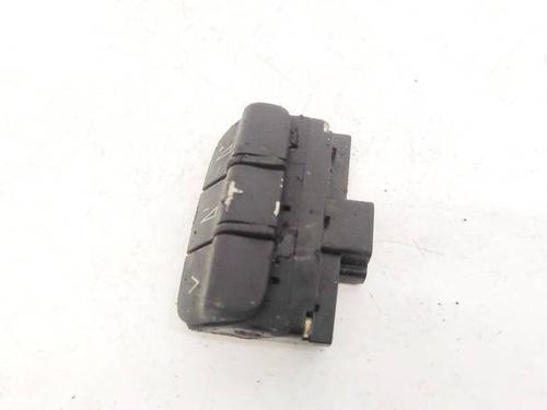 Used Steering wheel controls Steering wheel controls AUDI A4 B6 (8E2) 1.9 TDI (130 hp) 35226068 35226068