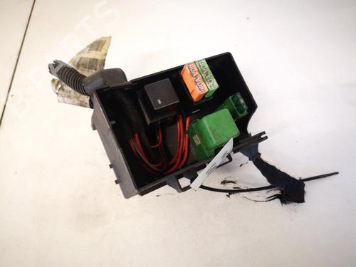 fuse-box-opel-astra-g-hatchback-t98-1998-1999-2000-2001-2002-2003-2004-2005-2006-2007-2008-2009-32889848 main image