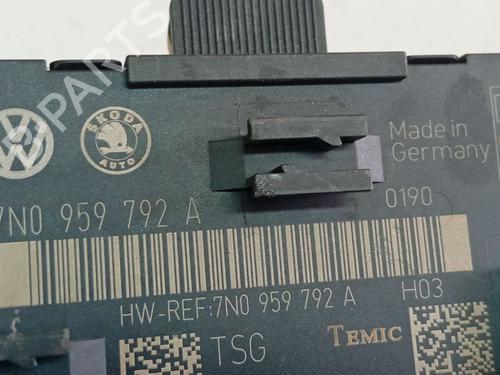 Electronic module SKODA SUPERB II (3T4) 2.0 TDI | BP38041892M83 - Image 4