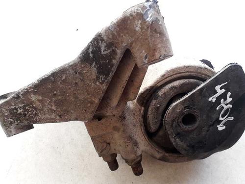 Used Engine mount Engine mount VOLVO S40 I (644) 1.9 TD (90 hp) 33518210 33518210