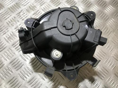 Used Heater blower motor Heater blower motor FIAT STILO (192_) 1.9 JTD (192_XE1A) (115 hp) 35695331 35695331