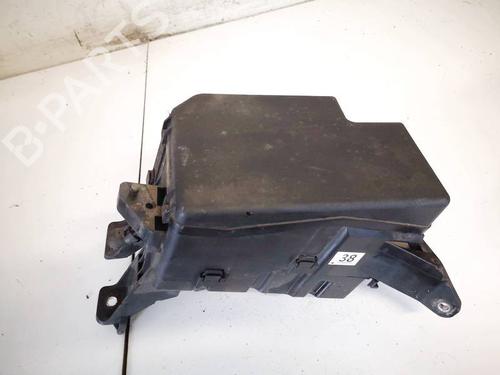Used Fuse box Fuse box 32611604 32611604