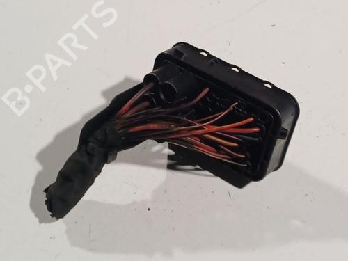 Fuse box VW GOLF V (1K1) 1.9 TDI 4motion | BP32571276E1