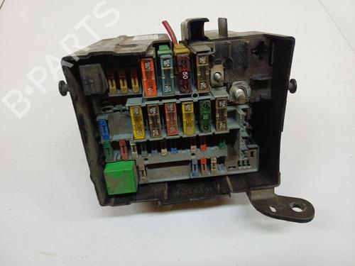 Used Fuse box Fuse box 38641318 38641318
