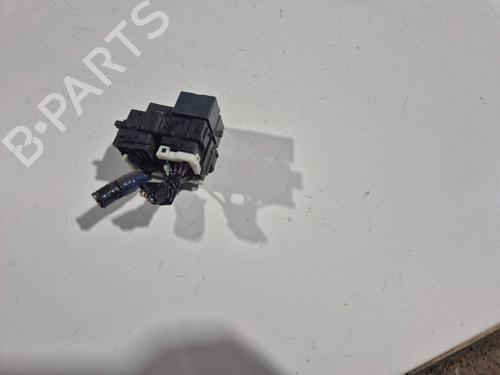 Fuse box HONDA FR-V (BE) 2.2 i CTDi (BE5) | BP32577580E1