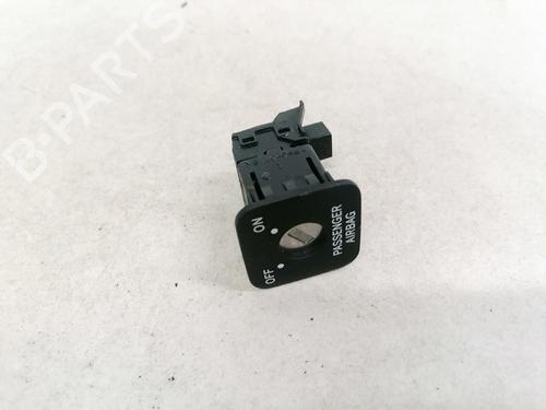 Used Switch Switch TOYOTA YARIS (_P9_) 1.4 D-4D (NLP90_, NLP90R) (90 hp) 32885522 32885522