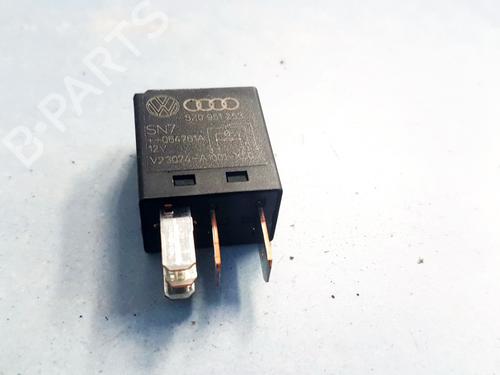 Used Electronic sensor Electronic sensor VW PASSAT B6 (3C2) 2.0 FSI (150 hp) 33061056 33061056