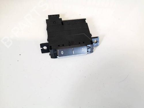 Used Climate control Climate control VW PHAETON (3D1, 3D2, 3D3, 3D4, 3D6, 3D7, 3D8, 3D9) 3.0 V6 TDI 4motion (240 hp) 35233194 35233194