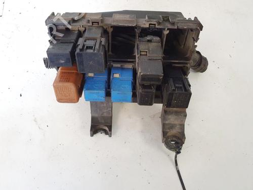 Used Fuse box Fuse box 32886909 32886909