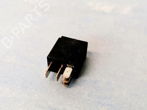 Used Electronic sensor Electronic sensor VOLVO S80 I (184) 2.4 (170 hp) 33064341 33064341